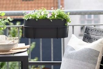 Pflanzgefäße, Töpfe und mehr