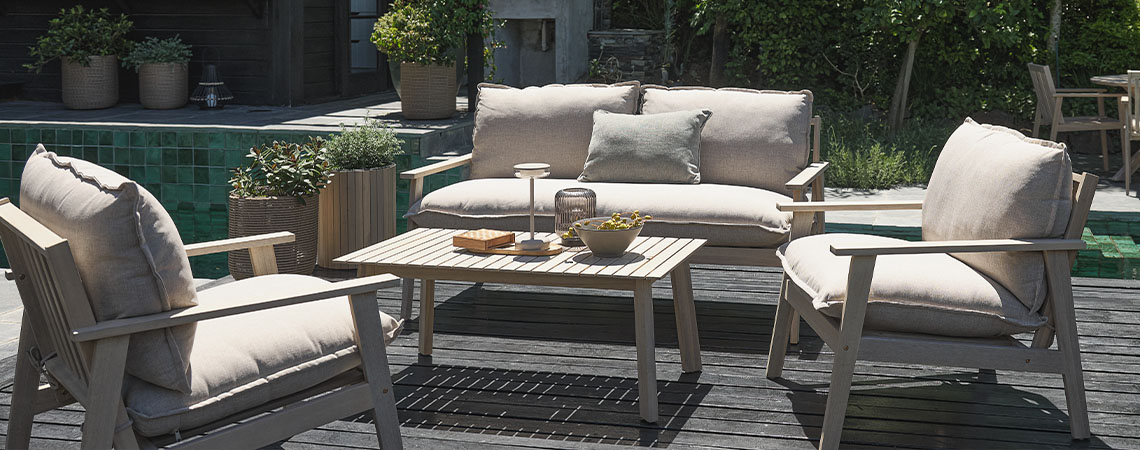 FSC®-zertifizierte Hartholz-Gartenmöbel – inklusive Garten-Lounge-Sofas und Garten-Lounge-Stühlen