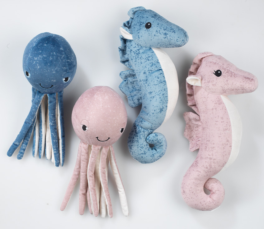 Kuscheltiere Oktopus und Seepferdchen in pink und blau