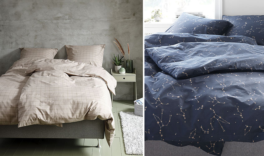 TANJA khakifarbene Bettwäsche und SIRI dunkelblaue Bettwäsche Ein Schlafzimmer mit khakifarbener Bettwäsche und eines mit blauer Bettwäsche